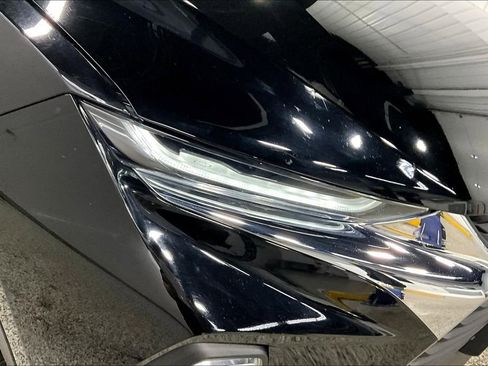 Used 2019 Chevrolet Blazer LT FWD image 29