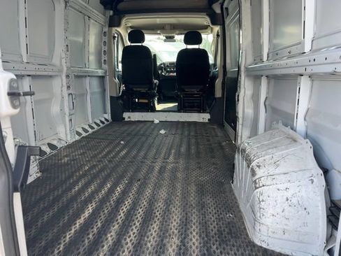 Used 2018 RAM ProMaster 2500 w/ Interior Convenience Group FWD image 4