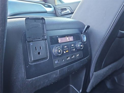 Used 2019 Chevrolet Suburban LT image 29