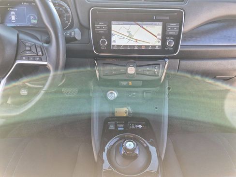 Used 2019 Nissan Leaf SV image 24