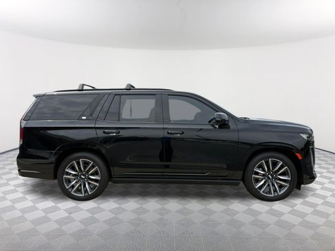 Used 2021 Cadillac Escalade Sport w/ Driver Assist Tech Package AWD/4WD image 4