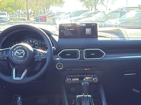 New 2025 MAZDA CX-5 Signature image 6