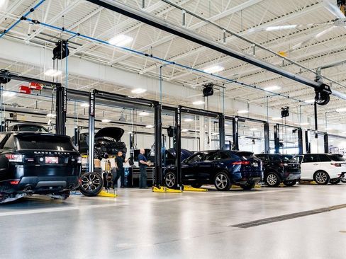 New 2025 Land Rover Defender 110 S image 35