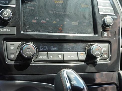 Used 2023 Nissan Maxima SR w/ Sport Mat Group image 24