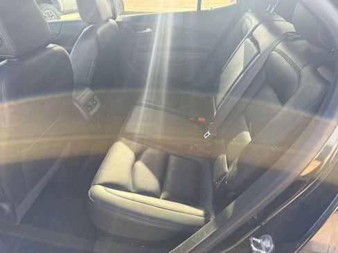 Used 2020 Chevrolet Equinox Premier FWD image 8