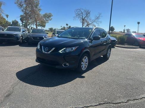Used 2018 Nissan Rogue Sport SV w/ SV All-Weather Package image 3