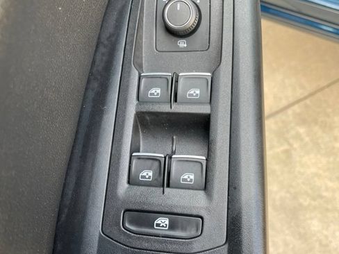 Used 2019 Volkswagen Atlas SE FWD image 16
