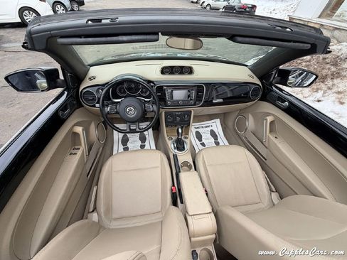 Used 2014 Volkswagen Beetle TDI image 21