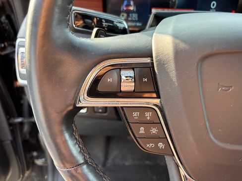Certified 2023 Lincoln Navigator Reserve AWD/4WD image 17