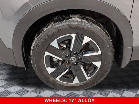 Certified 2025 Nissan Kicks SV w/ SV Premium Package AWD/4WD image 11
