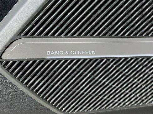 Certified 2023 Audi Q5 e Premium Plus w/ Premium Plus Package AWD/4WD image 21