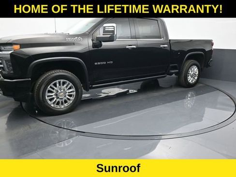 Used 2023 Chevrolet Silverado 2500 High Country w/ Z71 Off-Road Package image 10