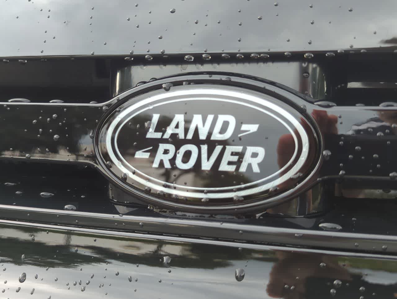 New 2026 Land Rover Defender 90 V8 AWD/4WD image 12