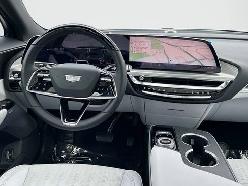 Used 2025 Cadillac Lyriq Sport image 2