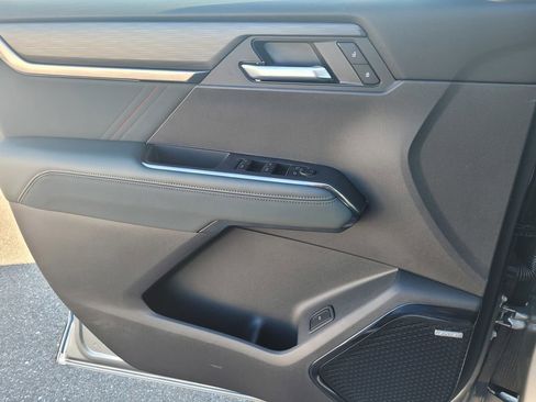 New 2026 GMC Acadia AT4 AWD/4WD image 24
