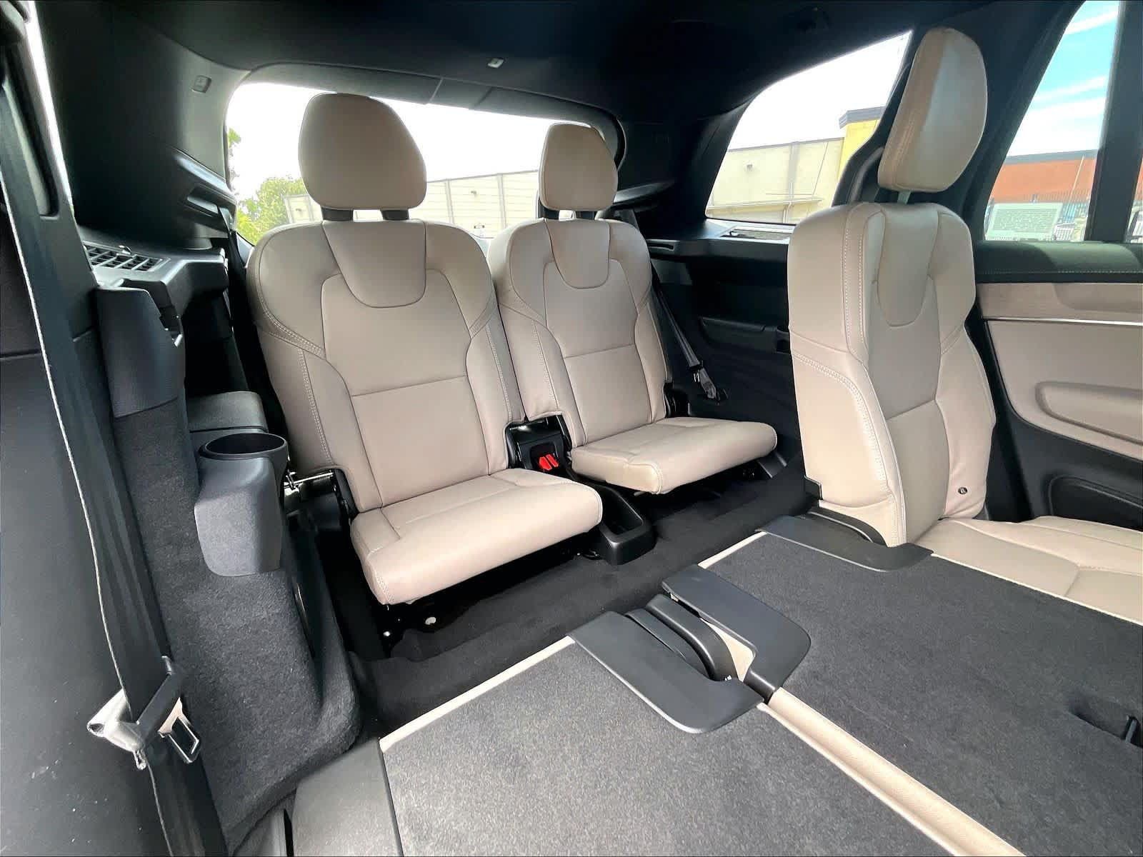 New 2027 Volvo XC90 B6 Ultra AWD/4WD image 28
