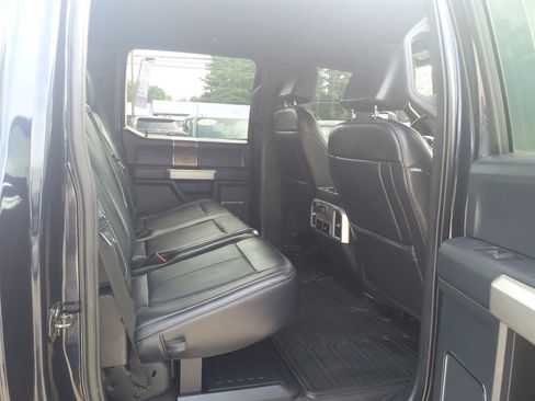 Used 2022 Ford F250 Lariat w/ Black Appearance Package AWD/4WD image 9