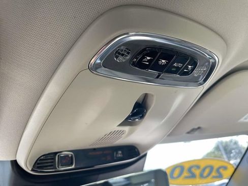 Used 2020 Volvo V60 T5 Momentum w/ Protection Package Premier FWD image 29