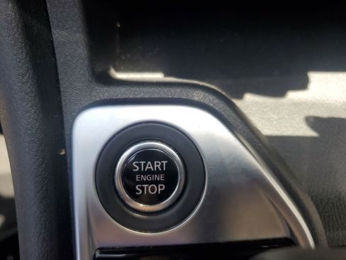 Used 2025 Nissan Sentra SR FWD image 19