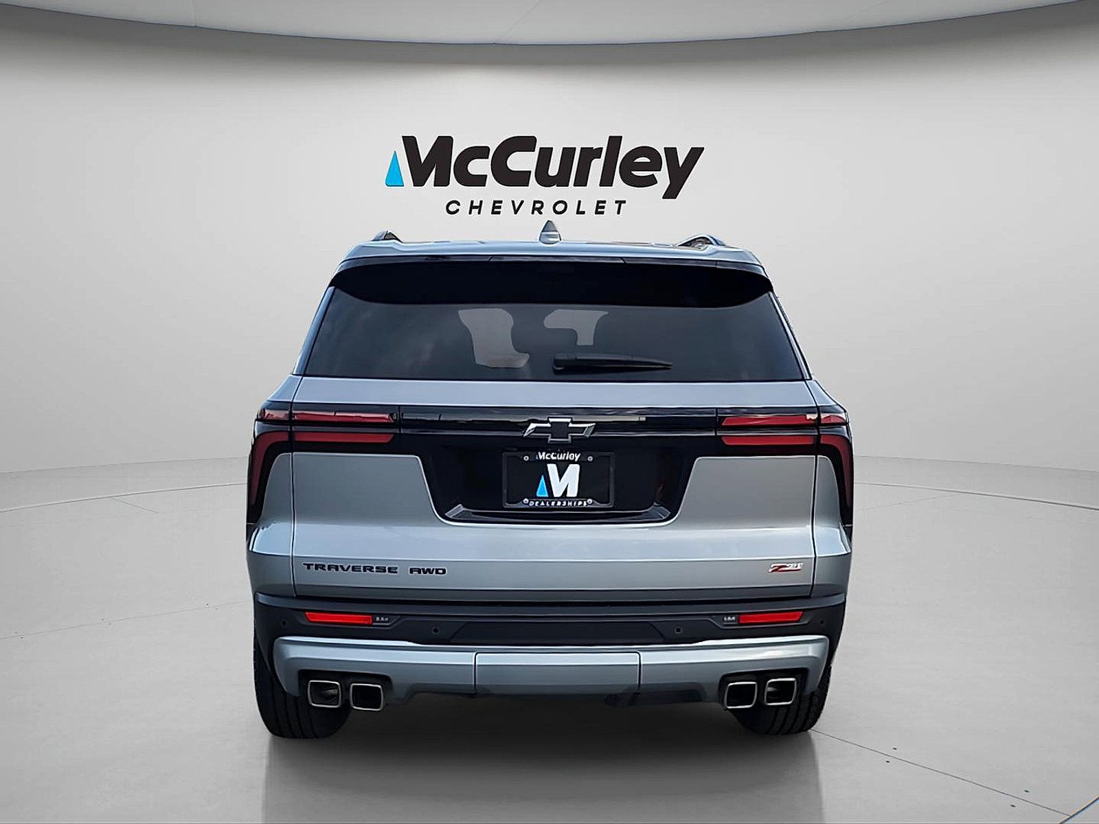 Used 2024 Chevrolet Traverse Z71 w/ Enhanced Driving Package AWD/4WD image 6
