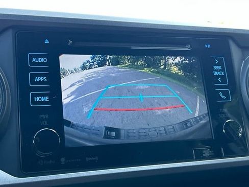 Used 2018 Toyota Tacoma TRD Sport AWD/4WD image 57