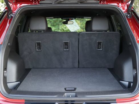 Used 2025 Chevrolet Blazer RS FWD image 29