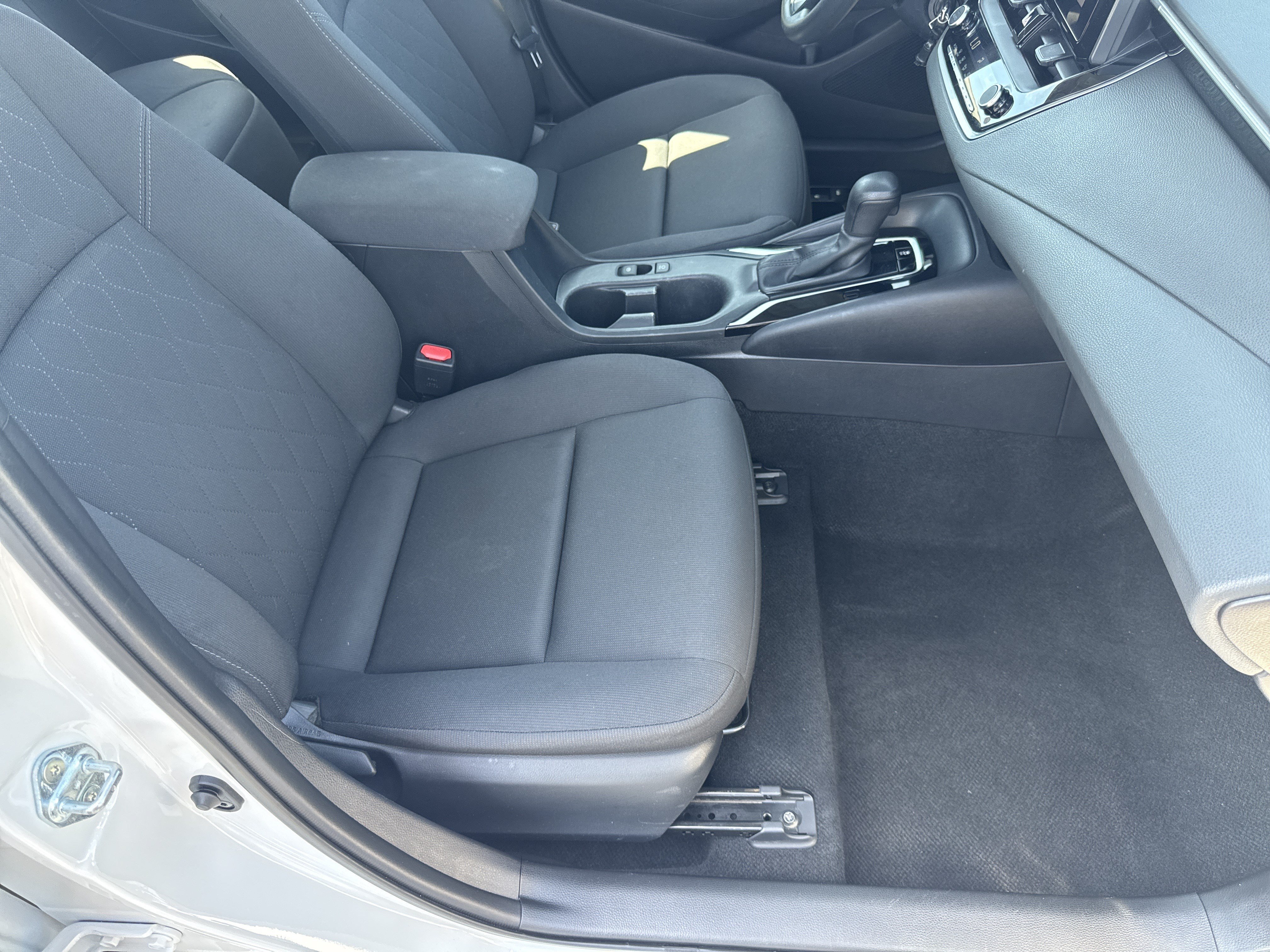 Used 2024 Toyota Corolla LE FWD image 14