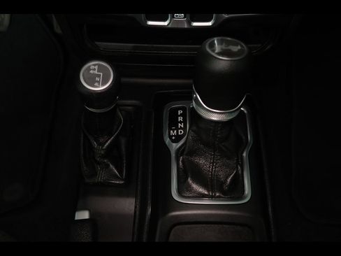 Used 2022 Jeep Wrangler Unlimited Sport AWD/4WD image 13