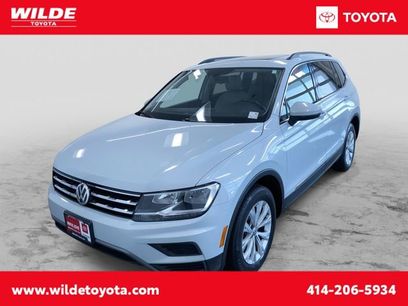 Used 2018 Volkswagen Tiguan SE w/ Panoramic Sunroof Package