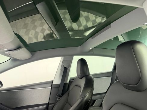Used 2024 Tesla Model 3 Standard Range RWD image 23