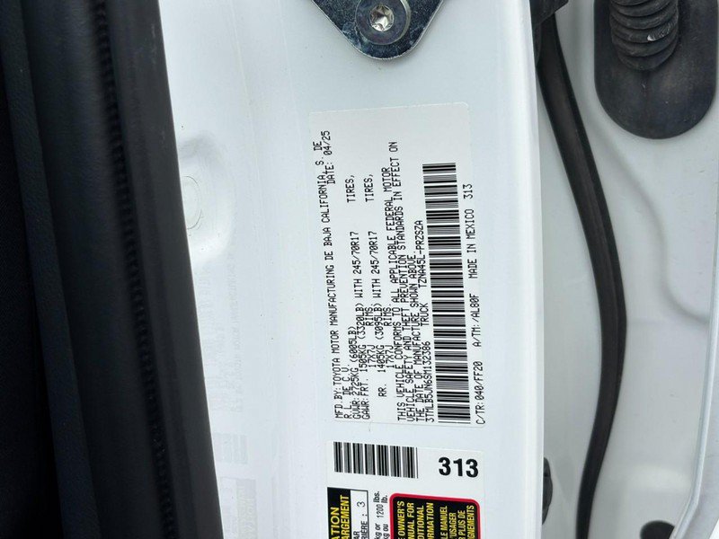 Used 2025 Toyota Tacoma SR5 AWD/4WD image 25