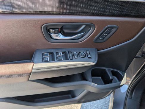 Used 2023 Honda Pilot Elite image 22