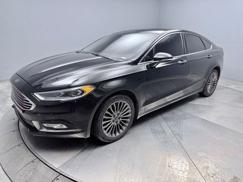 Used 2017 Ford Fusion SE image 1