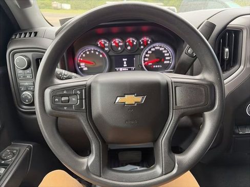 Used 2022 Chevrolet Silverado 1500 Custom AWD/4WD image 18