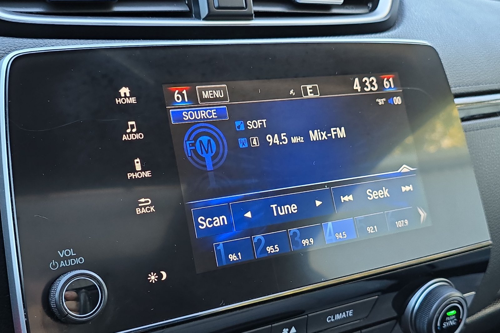 Used 2018 Honda CR-V EX-L image 17