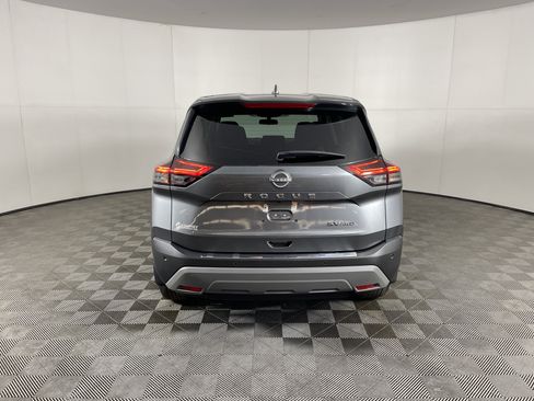 Used 2023 Nissan Rogue SV image 4