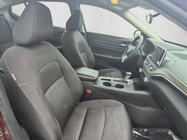 Used 2025 Nissan Altima 2.5 SV FWD image 20