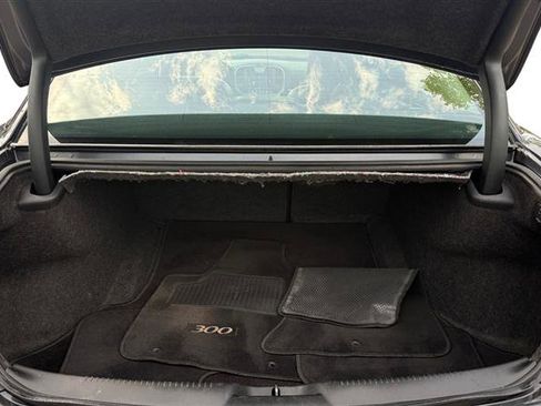 Used 2017 Chrysler 300 C w/ Safetytec Plus Group RWD image 19