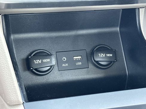 Used 2020 Hyundai Elantra Value Edition FWD image 20