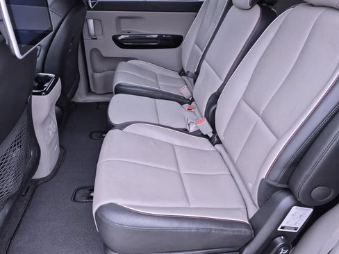 Used 2021 Kia Sedona EX w/ EX Premium Package FWD image 20