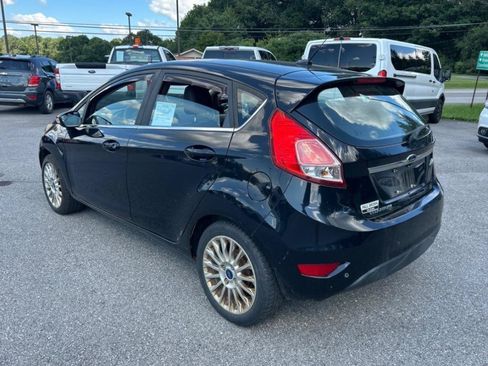 Used 2016 Ford Fiesta Titanium FWD image 7