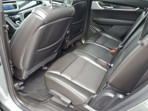 Used 2024 Cadillac XT6 Premium Luxury w/ LPO, Floor Liner Package FWD image 21