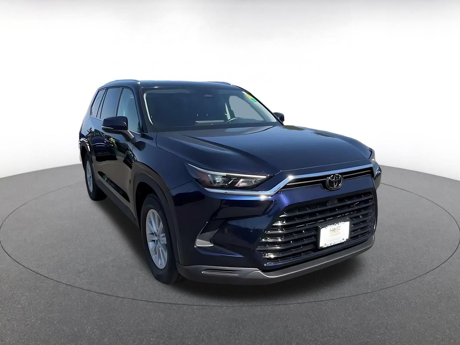 Used 2025 Toyota Grand Highlander FWD image 3