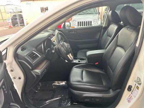 Used 2017 Subaru Outback 3.6R Limited AWD/4WD image 25
