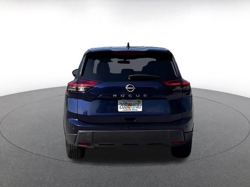 Used 2025 Nissan Rogue SV image 12