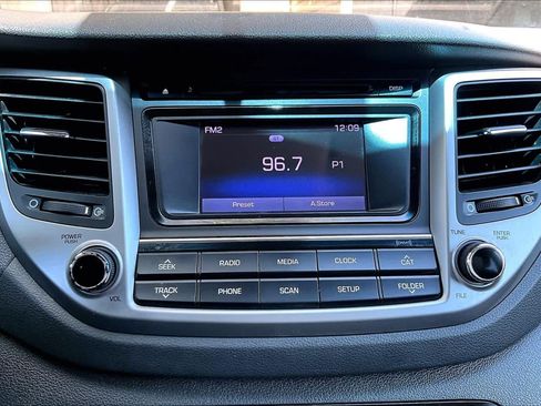 Used 2016 Hyundai Tucson Sport FWD image 31