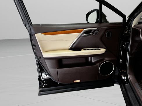 Used 2018 Lexus RX 350 FWD w/ Premium Package image 39