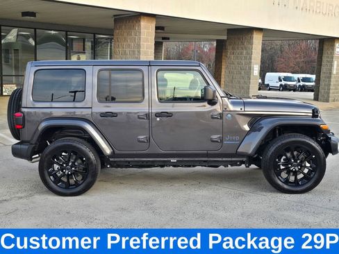 Used 2025 Jeep Wrangler Unlimited Sahara w/ Safety Group image 3