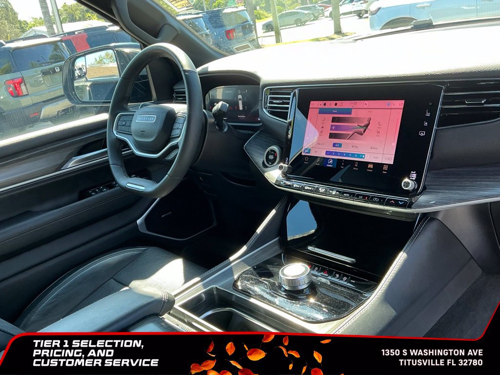 Used 2024 Jeep Wagoneer L Series II w/ Flexible Seating Group RWD image 14