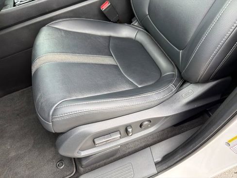 Used 2023 Honda Pilot Touring image 19